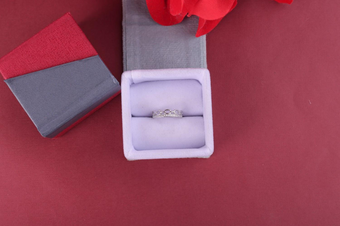 ๐ 925 Sterling Silver Chain Link Ring with Sparkling Stones โ Trendy & Elegant๐ 925 Sterling Silver Chain Link Ring with Sparkling Stones โ Trendy & Elegant
