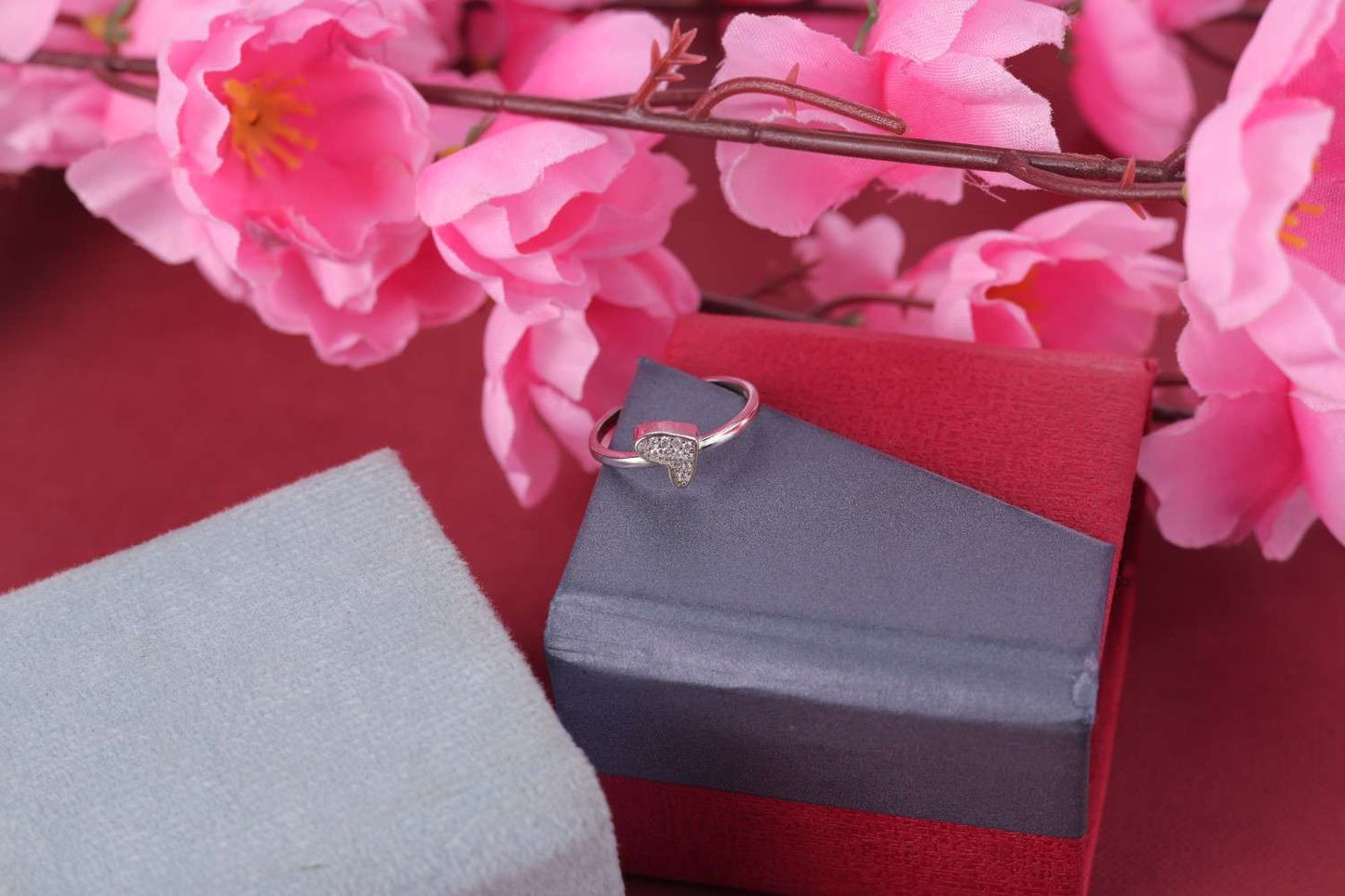Modern 925 Sterling Silver Heart-Inspired Ring with Pave Stones✨