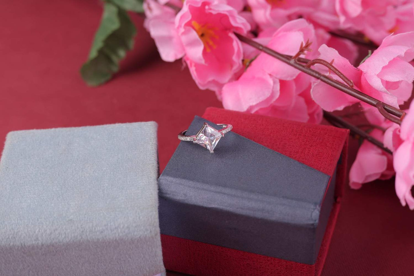 π 925 Sterling Silver Square-Cut White Stone Ring β¨ Elegant Classic Jewelry