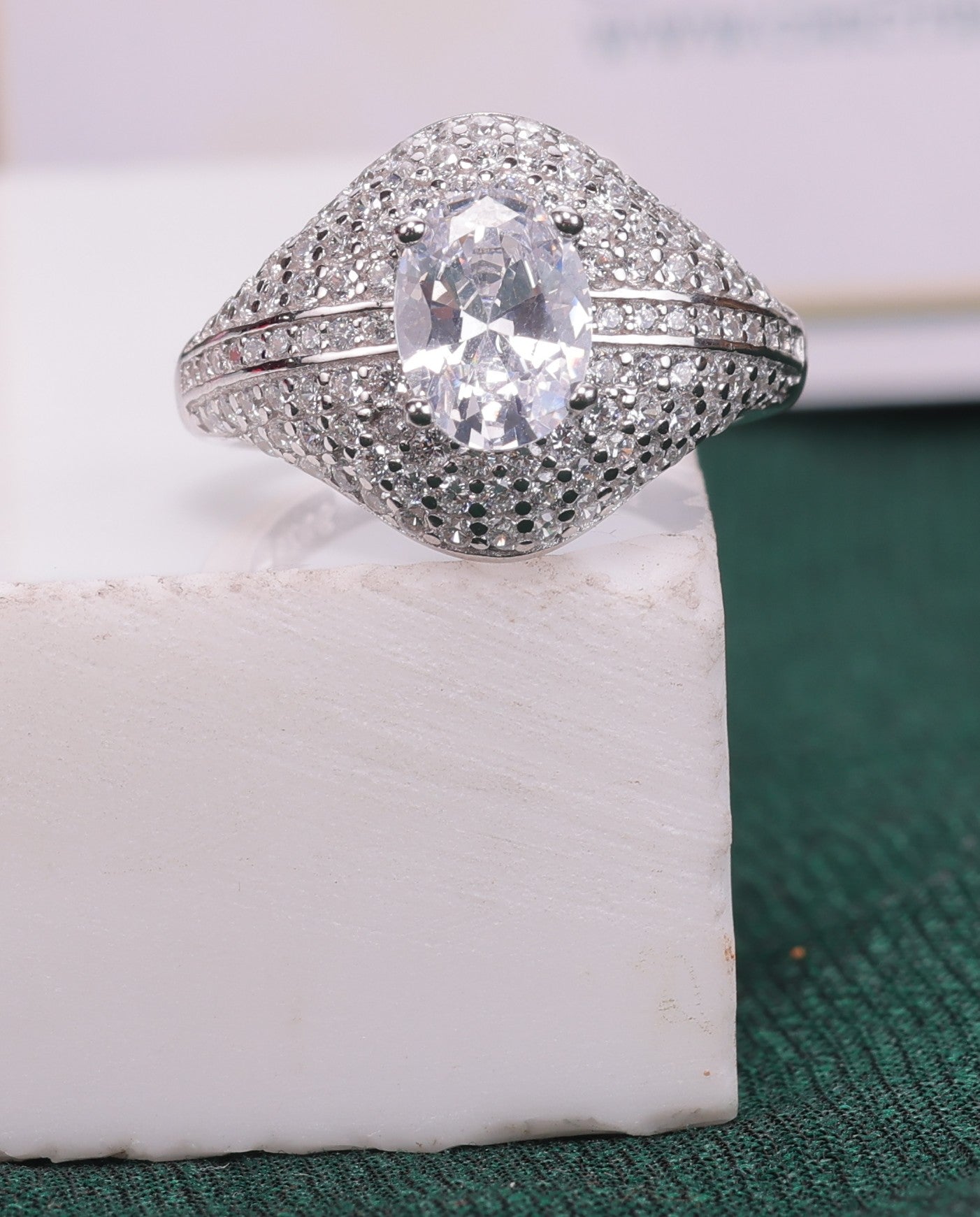 π 925 Sterling Silver Round Solitaire Ring | Elegant Halo Design π