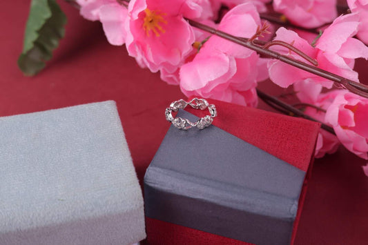 💍 925 Sterling Silver Heart Design Ring ❤️ Elegant CZ Accents – Perfect Gift for Her