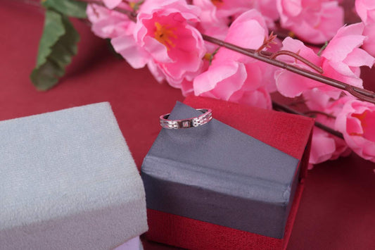 🌟 925 Sterling Silver Designer Band Ring | Modern Square Stone Accent 💍