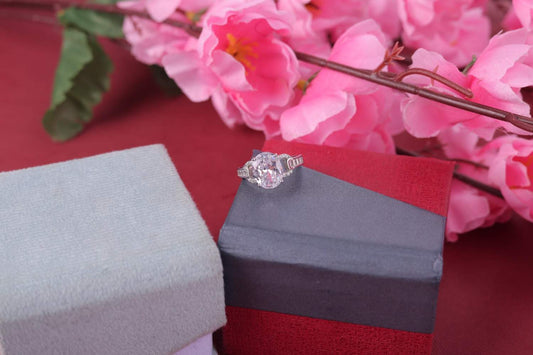 💍 925 Sterling Silver Oval CZ Ring ✨ Elegant Solitaire Design – Perfect Gift for Her