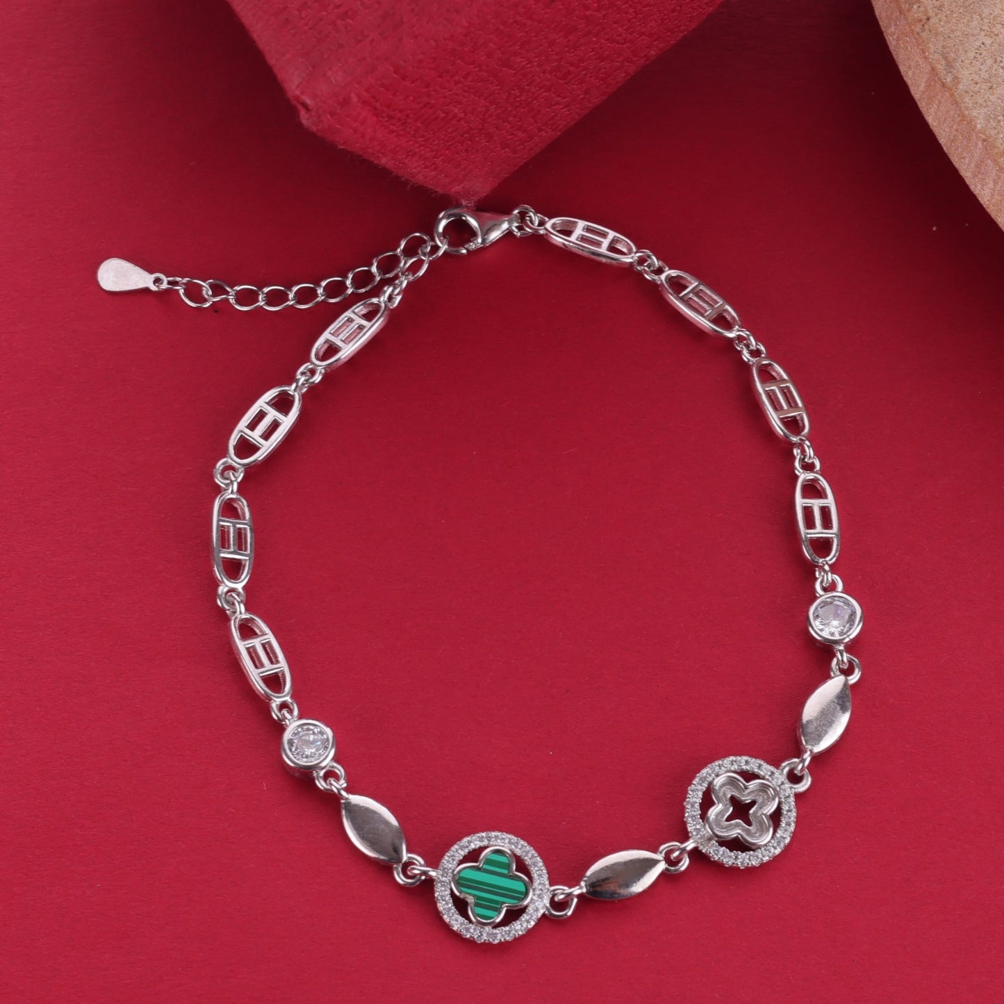 ✨ Elegant 925 Sterling Silver Bracelet ✨