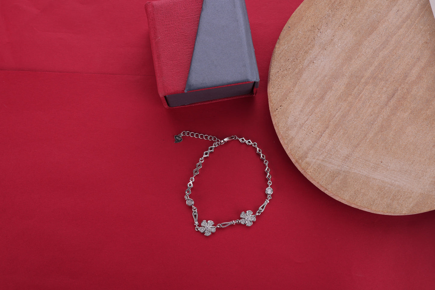 🌟💎Floral Charm 925 Sterling Silver Bracelet | Elegant Women’s Jewelry