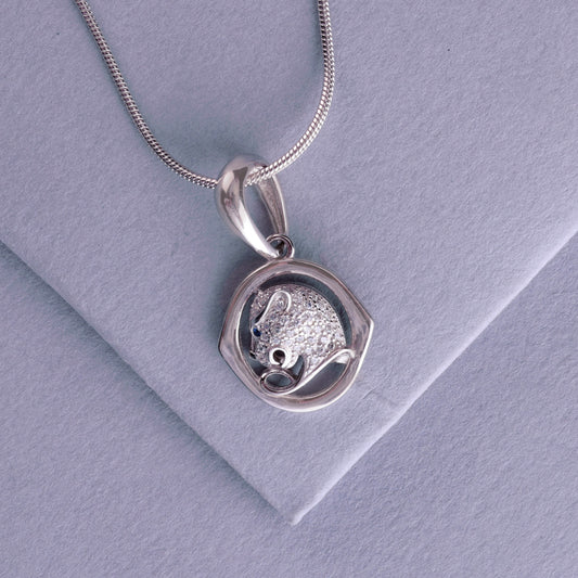 ✨ 925 Sterling Silver Sleeping Cat Pendant with Sparkling Stones – Cute & Elegant Jewelry