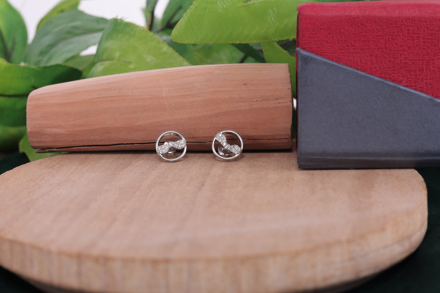 🏷️ 925 Sterling Silver Circle Stud Earrings with Sparkling Cubic Zircon – Modern Unisex Jewelry
