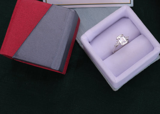 🌟 925 Sterling Silver Emerald Cut Ring | Classic Elegance with Side Accents 💎
