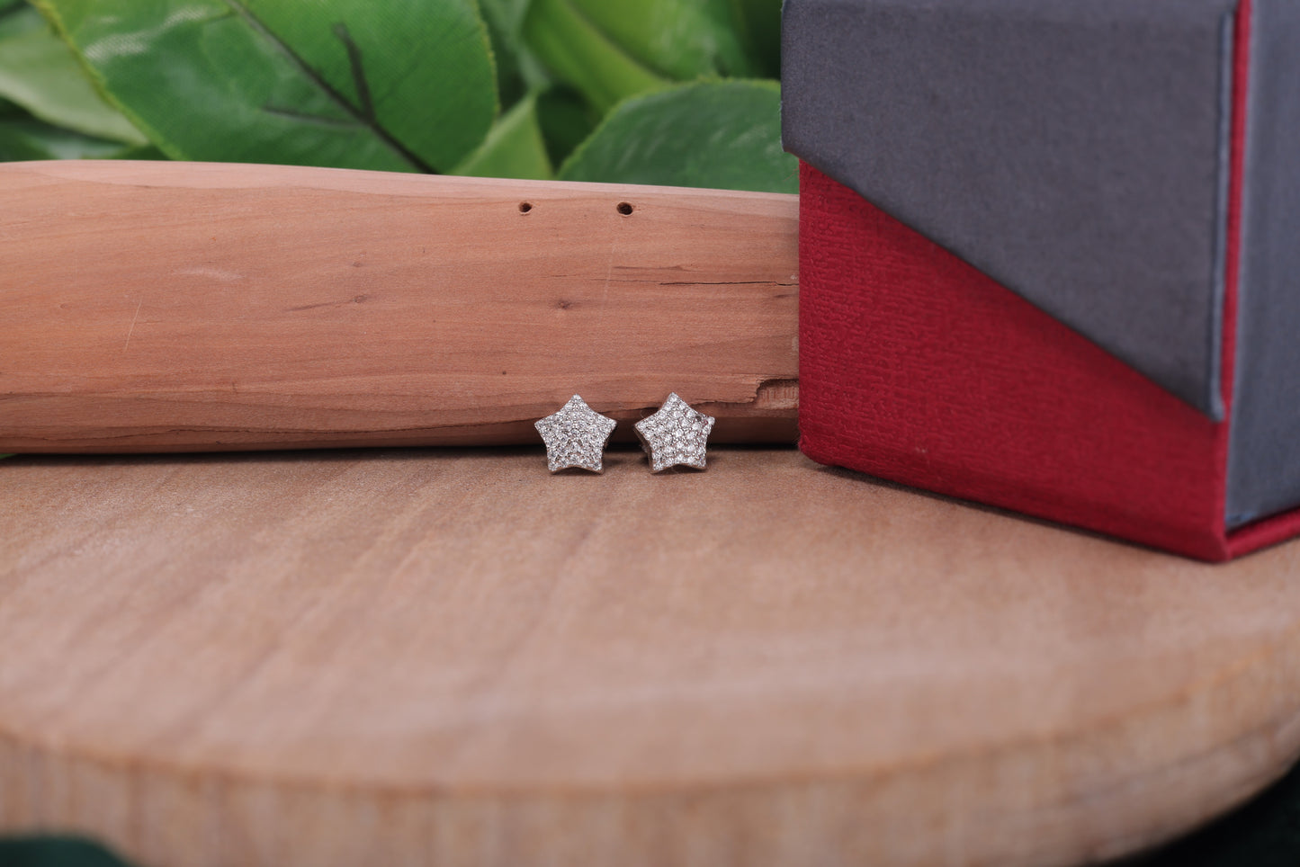 🏷️ 925 Sterling Silver Star Stud Earrings with Cubic Zirconia – Sparkle & Shine