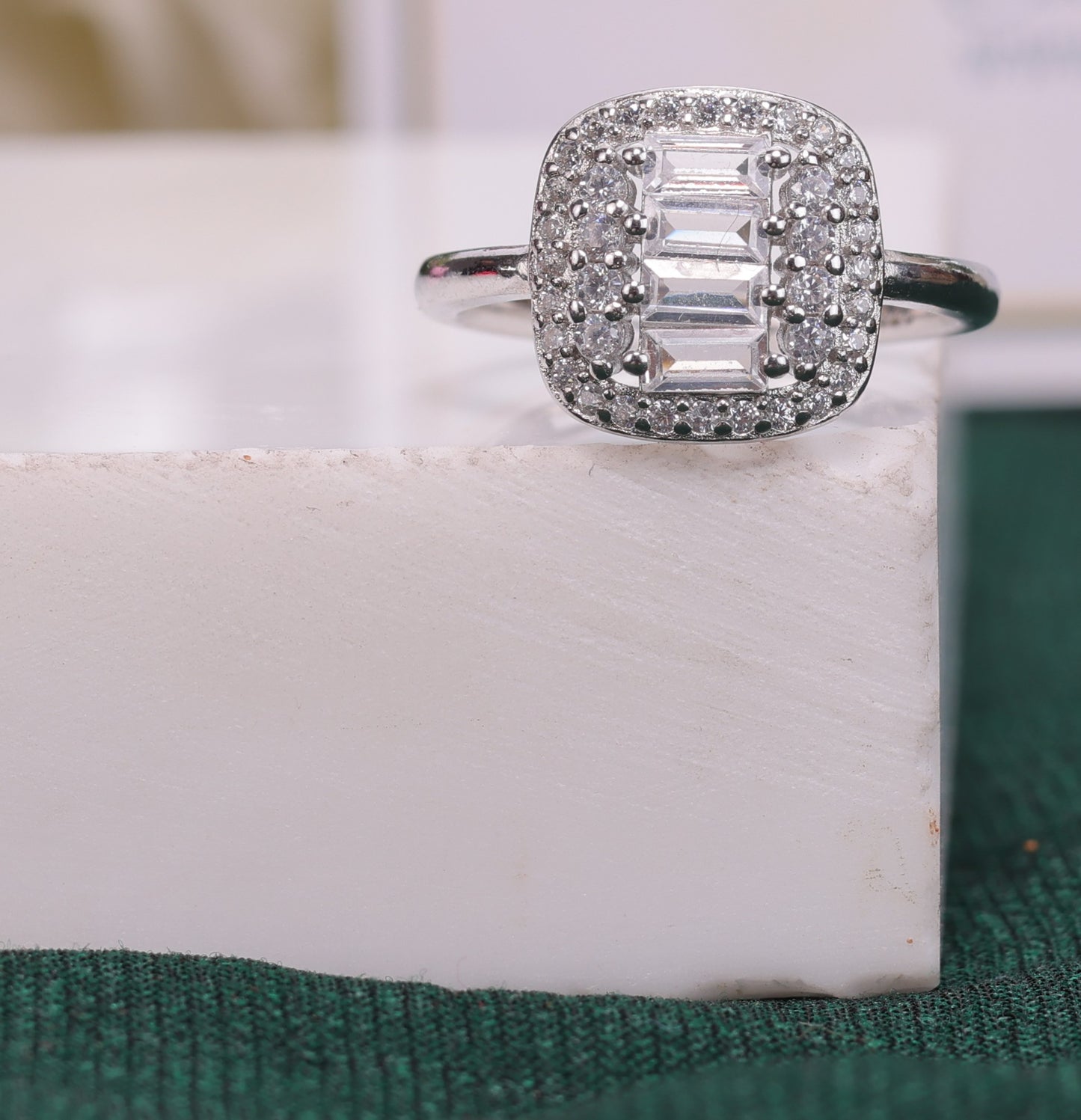💍✨ 925 Sterling Silver Cushion-Cut Halo Ring | Dazzling Elegance