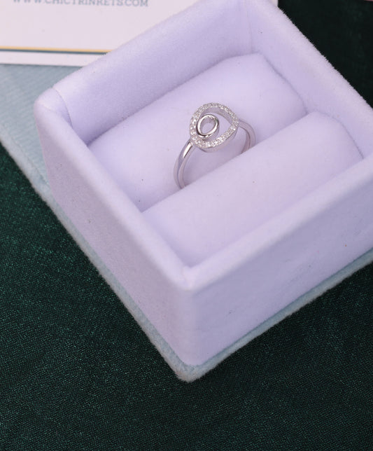 🌟 925 Sterling Silver Oval Halo Ring | Elegant CZ Open-Circle Design 💎