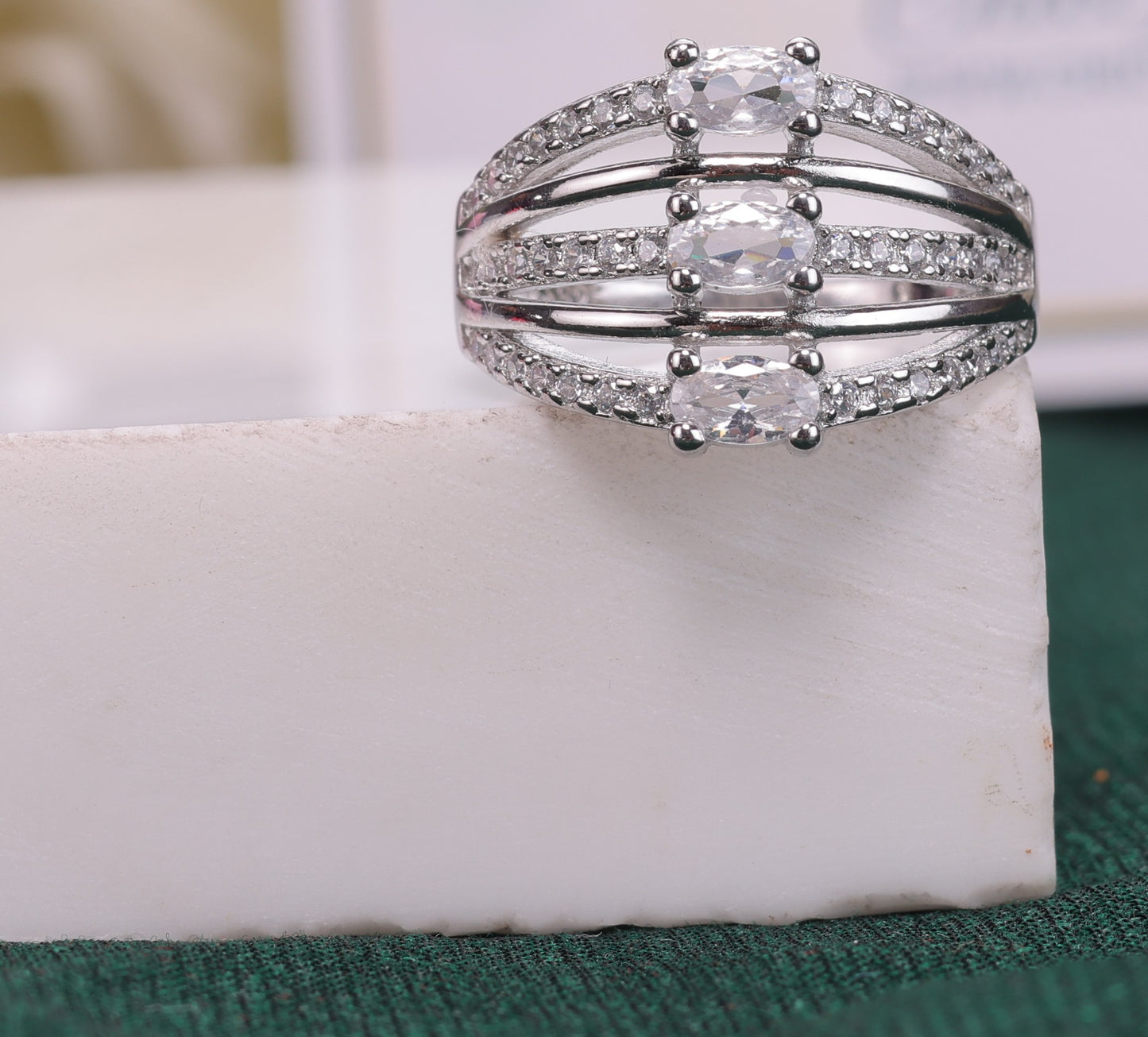 💍🌸 925 Sterling Silver Criss-Cross CZ Ring | Elegant Sparkling Statement